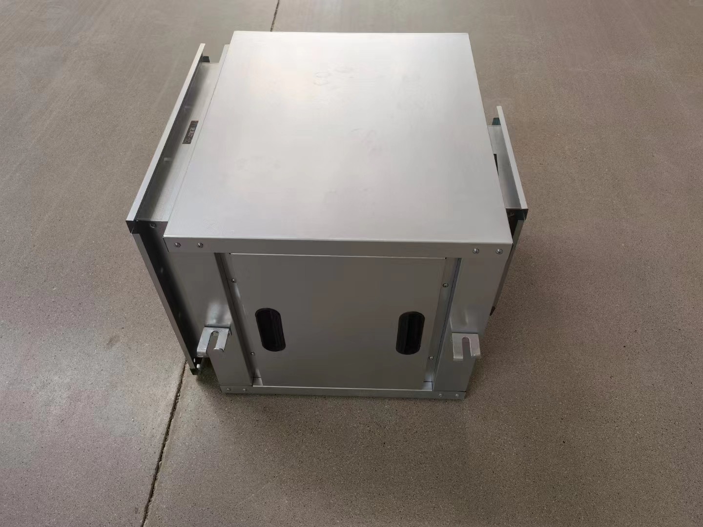 如何調(diào)整外轉(zhuǎn)子風(fēng)機箱的風(fēng)量